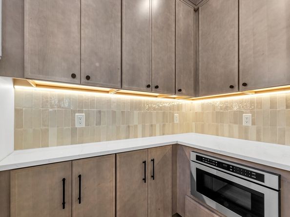 415 Poplar Street, Boston MA 02131