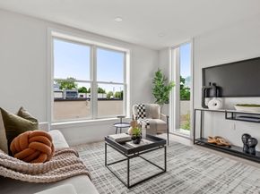 602 Canterbury U9, Boston MA 02131