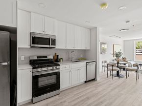 602 Canterbury U9, Boston MA 02131