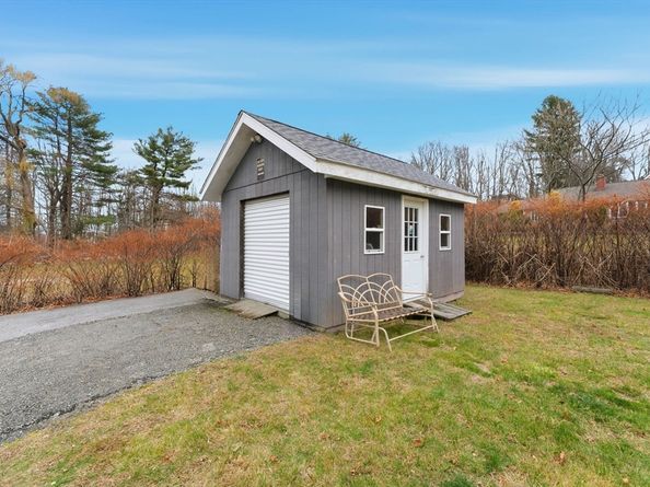 315 Stafford St, Leicester MA 01611