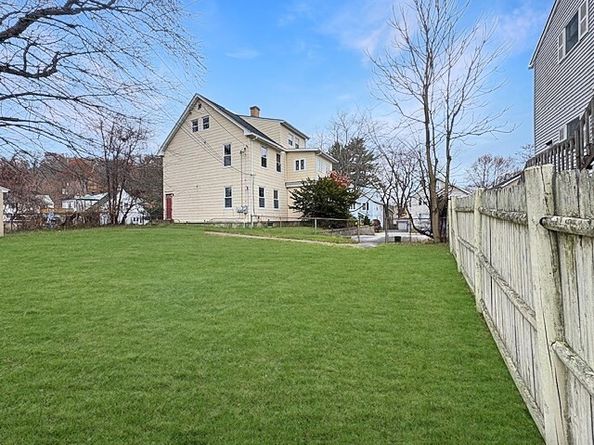 80 Delmont Ave, Worcester MA 01604