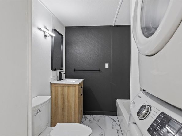 557 Southwest Cutoff 35, Worcester MA 01607