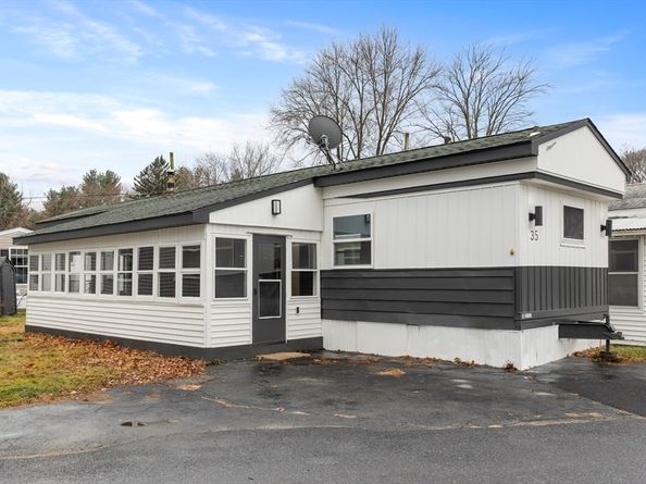 557 Southwest Cutoff 35, Worcester MA 01607