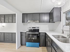 557 Southwest Cutoff 35, Worcester MA 01607