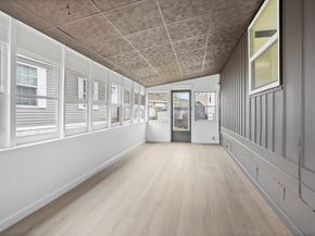 557 Southwest Cutoff 35, Worcester MA 01607