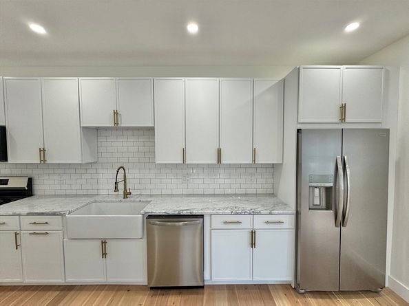 20 Broad St 6, Medway MA 02053