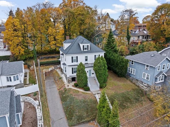 465 Newport Ave, Quincy MA 02170