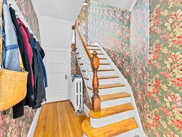 465 Newport Ave, Quincy MA 02170