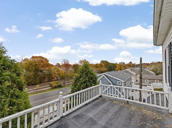 465 Newport Ave, Quincy MA 02170