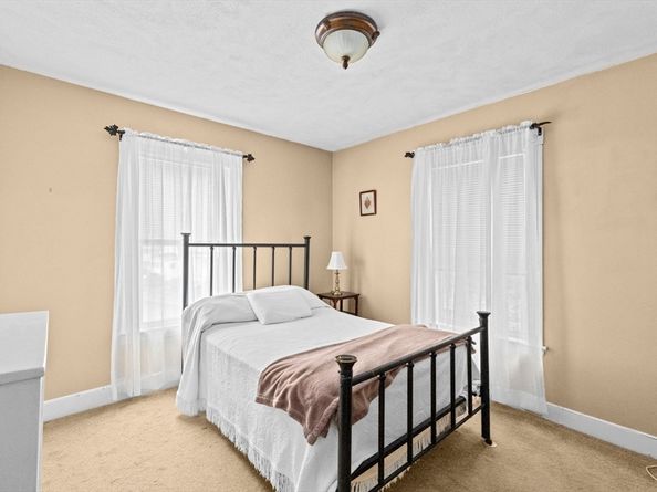 465 Newport Ave, Quincy MA 02170