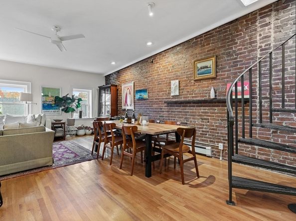 1778 Beacon St 302, Brookline MA 02445