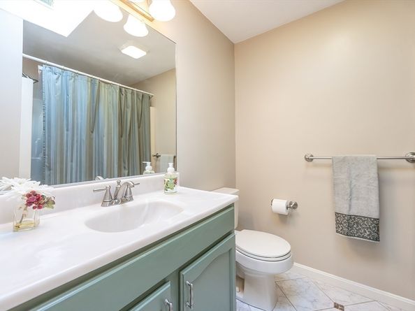 24 Harrington Farms Way 24, Shrewsbury MA 01545