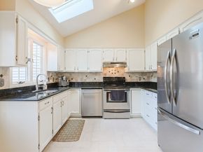 24 Harrington Farms Way 24, Shrewsbury MA 01545