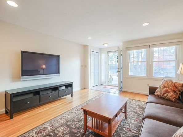 24 Harrington Farms Way 24, Shrewsbury MA 01545