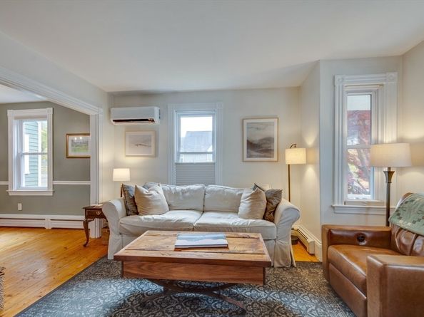 10 Eaton Street, Reading MA 01867