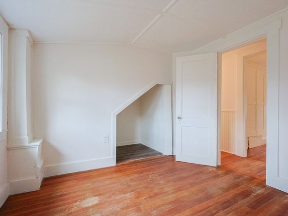 52 Harrison St, Medford MA 02155