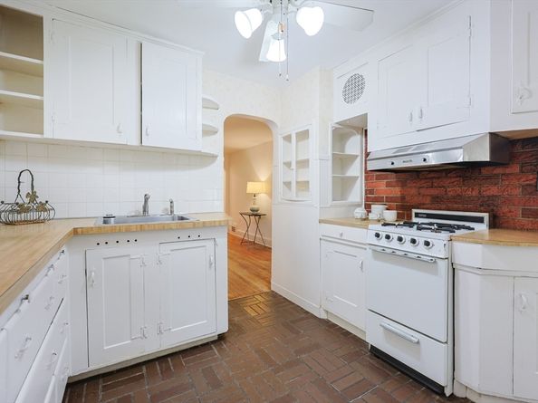 52 Harrison St, Medford MA 02155