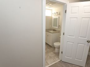 877 Brockton Ave 877, Abington MA 02351