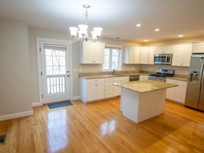 877 Brockton Ave 877, Abington MA 02351