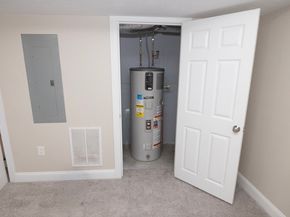 877 Brockton Ave 877, Abington MA 02351