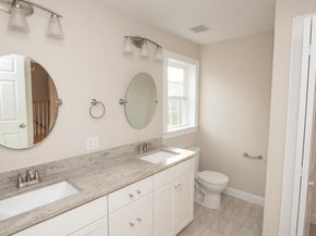 877 Brockton Ave 877, Abington MA 02351