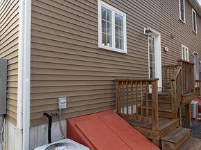 877 Brockton Ave 877, Abington MA 02351