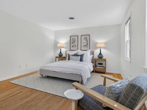 609 Washington St 303, Wellesley MA 02482