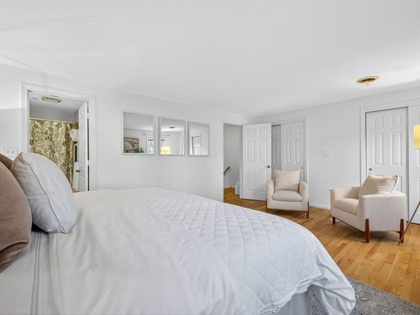 609 Washington St 303, Wellesley MA 02482