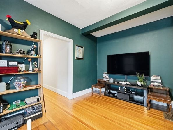 4 Cross St 1, Malden MA 02148