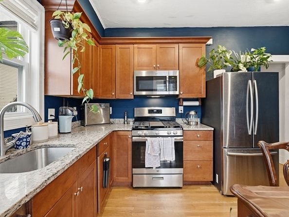 4 Cross St 1, Malden MA 02148