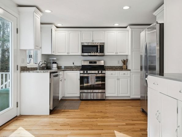 17 Linda Road, Andover MA 01810