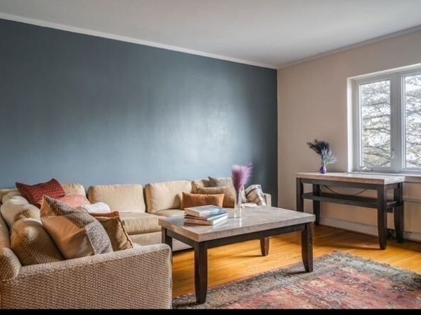 548 Centre Street 5, Newton MA 02458