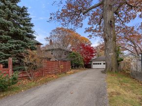 1421 Quincy Shore Dr, Quincy MA 02169