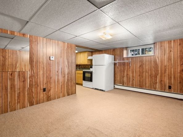 1421 Quincy Shore Dr, Quincy MA 02169