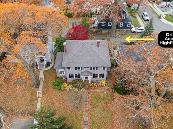 1421 Quincy Shore Dr, Quincy MA 02169