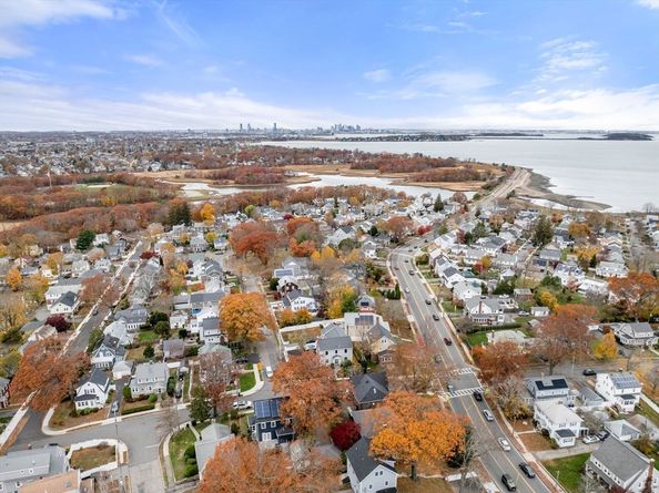 1421 Quincy Shore Dr, Quincy MA 02169