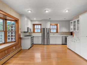 1421 Quincy Shore Dr, Quincy MA 02169