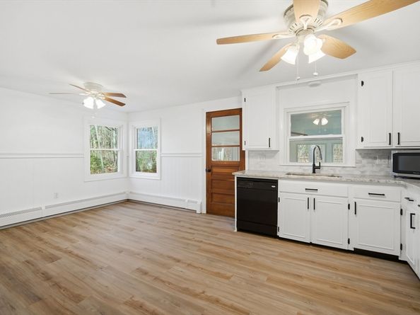 7 Fuller Road, Sutton MA 01590