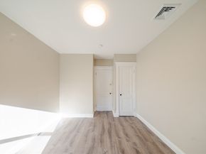 68 Ash St, Brockton MA 02301