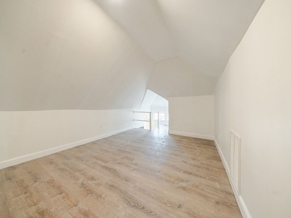 68 Ash St, Brockton MA 02301