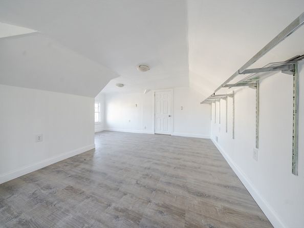 68 Ash St, Brockton MA 02301