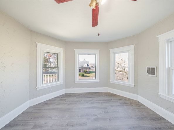 68 Ash St, Brockton MA 02301