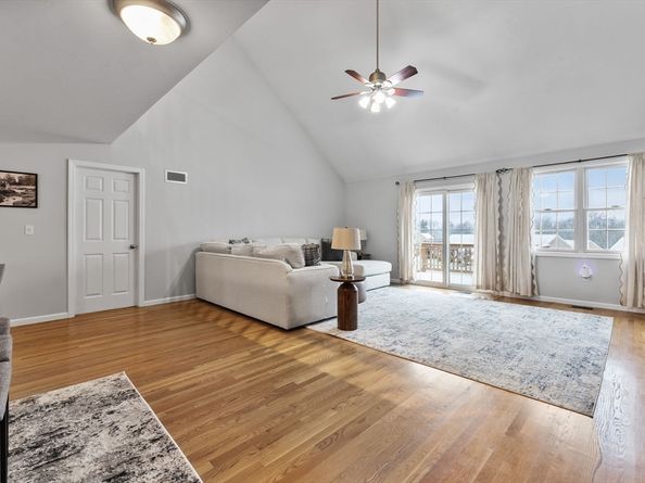 150 Ariel Cir 150, Sutton MA 01590