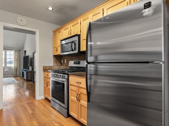 150 Ariel Cir 150, Sutton MA 01590