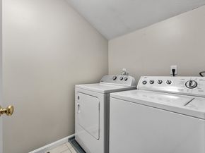 150 Ariel Cir 150, Sutton MA 01590