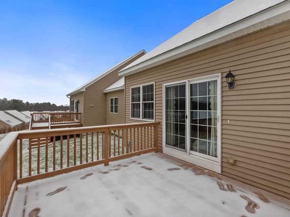 150 Ariel Cir 150, Sutton MA 01590