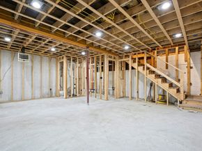 8 Pine St 4, Boston MA 02136