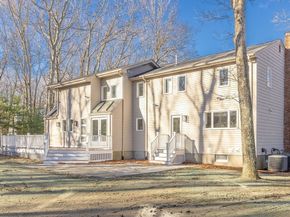 157 Wilshire Dr, Sharon MA 02067