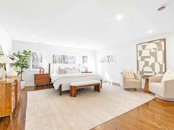 157 Wilshire Dr, Sharon MA 02067