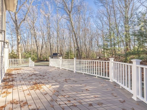 157 Wilshire Dr, Sharon MA 02067